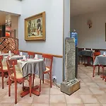 Hôtel Poussin